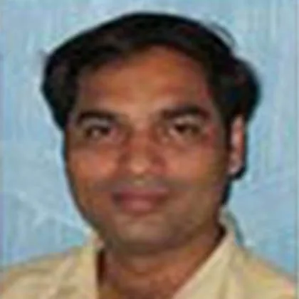Yoga Teacher for yoga teacher training course in rishikesh