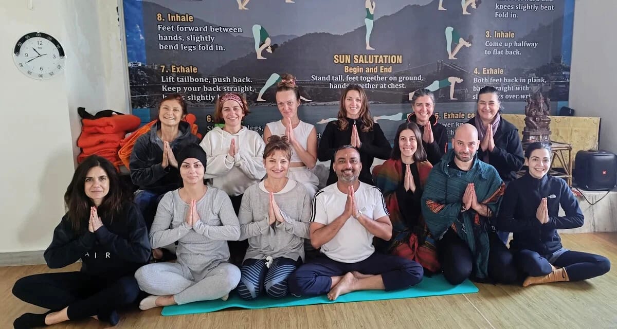 200 Hour Yoga TTC in Rishikesh India
